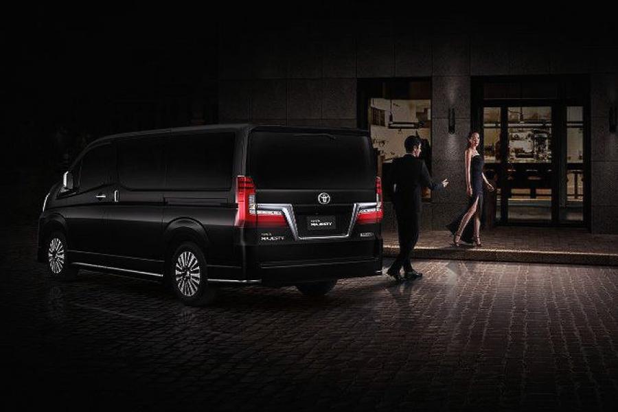  Toyota Majesty Grande 2019 года  (TH) (фото 12 из 28)